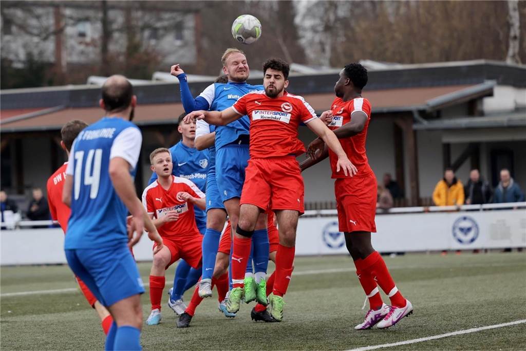 Über 30 Fotos : Impressionen vom Bezirksliga-Match des FC Frohlinde bei BW Huckarde