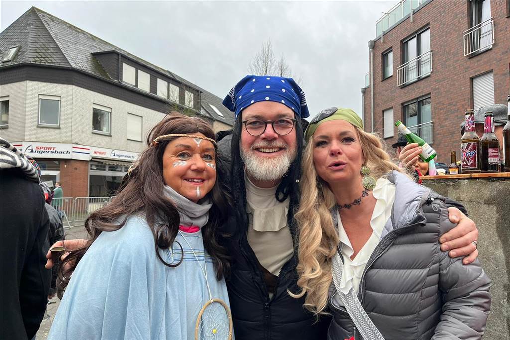 Karnevalsumzug 2023 in Selm: Viele Fotos von den Zuschauerinnen und Zuschauer Karnevalsumzug 2023 in Selm: Viele Fotos von den Zuschauerinnen und Zuschauer