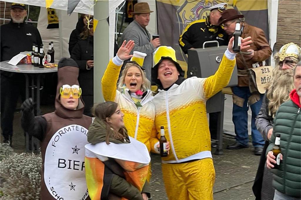 Karnevalsumzug 2023 in Selm: Viele Fotos von den Zuschauerinnen und Zuschauer Karnevalsumzug 2023 in Selm: Viele Fotos von den Zuschauerinnen und Zuschauer