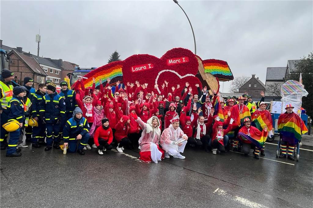 Schlüsselübergabe und Zugaufstellung: Viele Fotos vom Karnevalsumzug in Selm