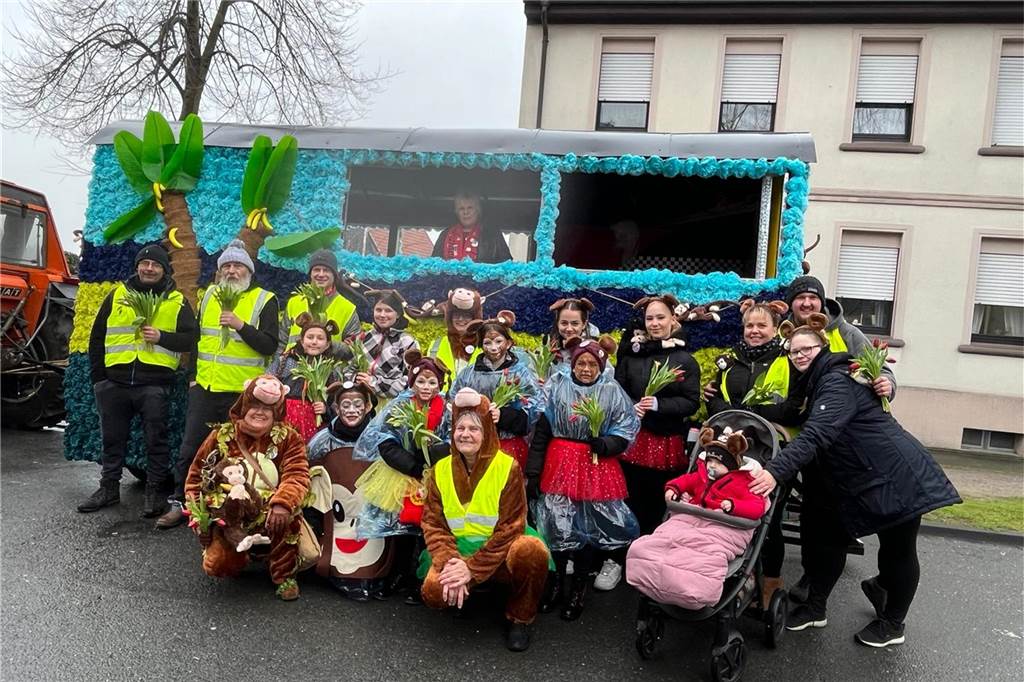 Schlüsselübergabe und Zugaufstellung: Viele Fotos vom Karnevalsumzug in Selm