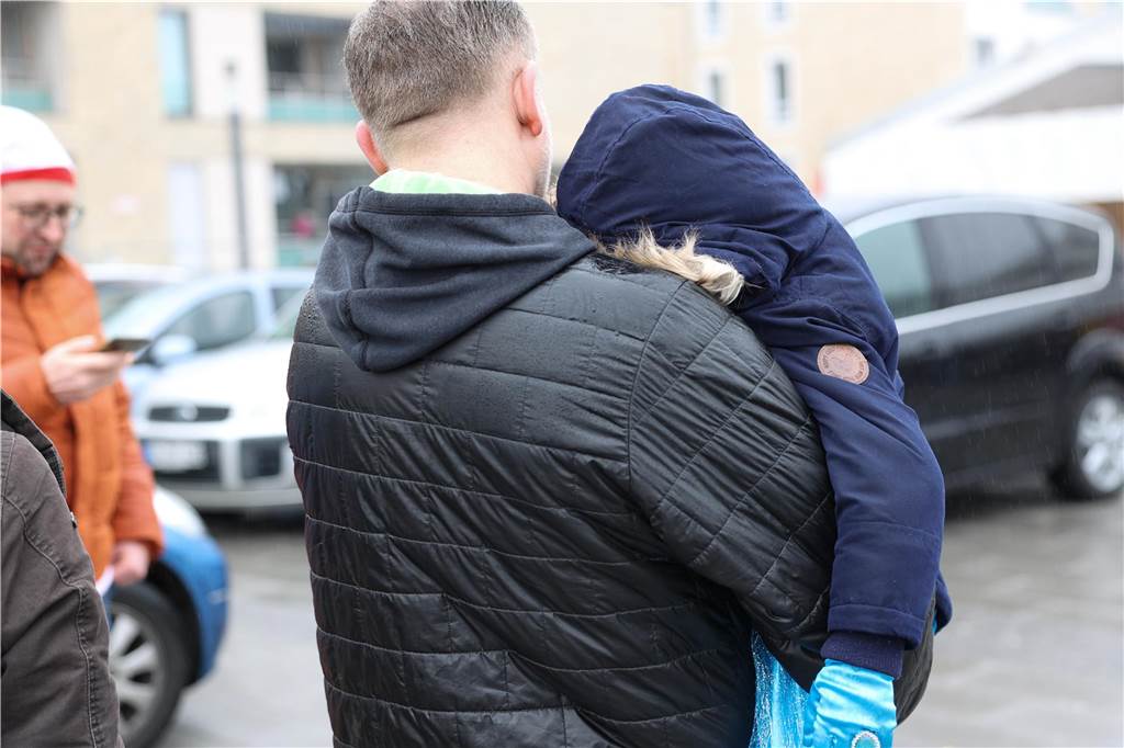 Kinder-Karneval in Selm: Funkelnde Kinderaugen und lange Schlangen
