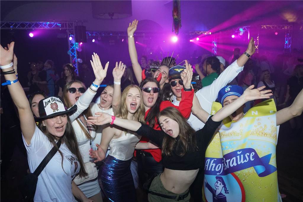 Jecke Zeiten im Brauhaus: So feierte Kirchhellen den KarneBall