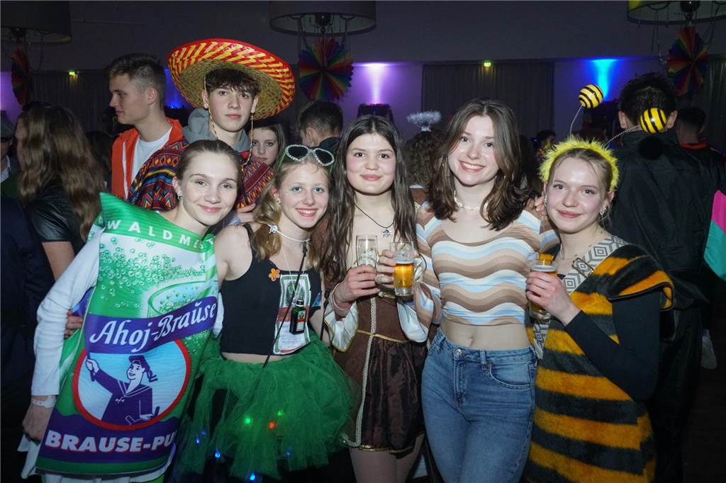 Jecke Zeiten im Brauhaus: So feierte Kirchhellen den KarneBall