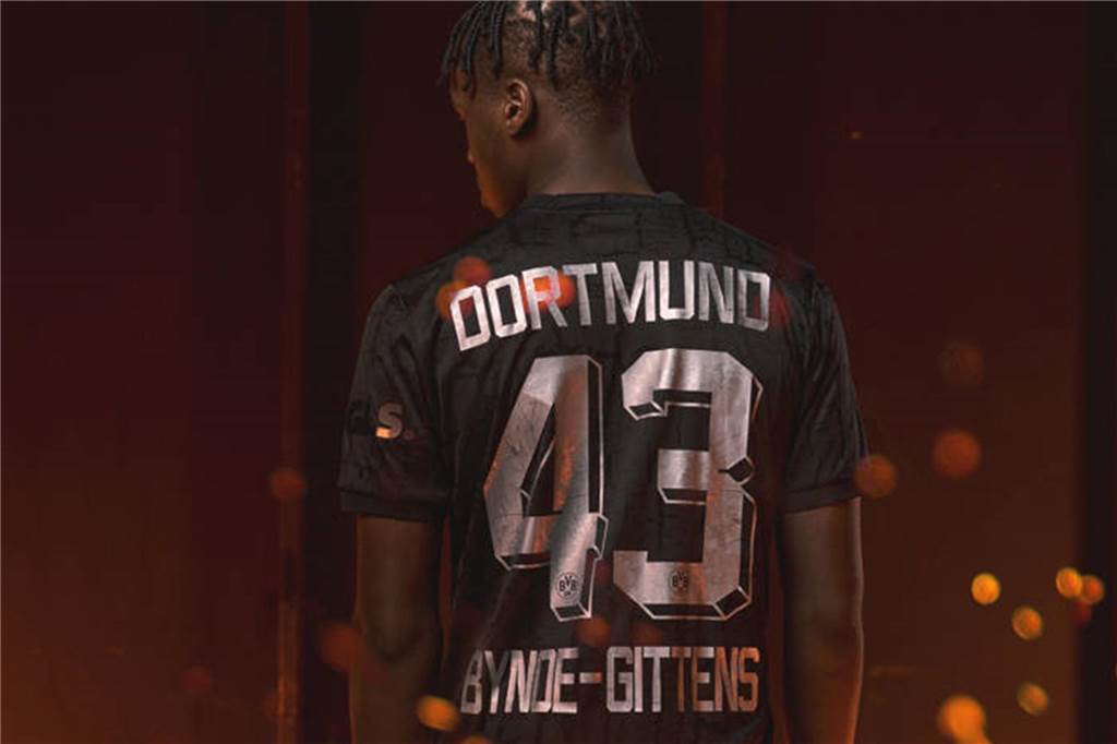 BVB-Rekordzahlen: So viele Fans haben sich das Sondertrikot gesichert BVB-Rekordzahlen: So viele Fans haben sich das Sondertrikot gesichert