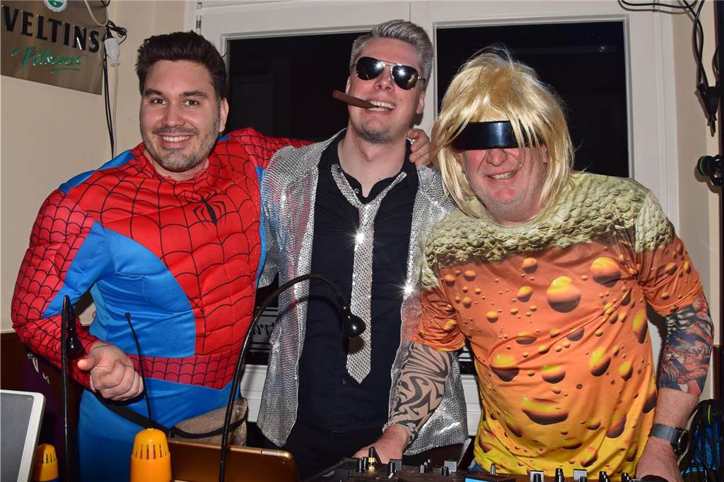Auch Haltern kann Rosenmontag: Die besten Partybilder aus dem Café Zentral
