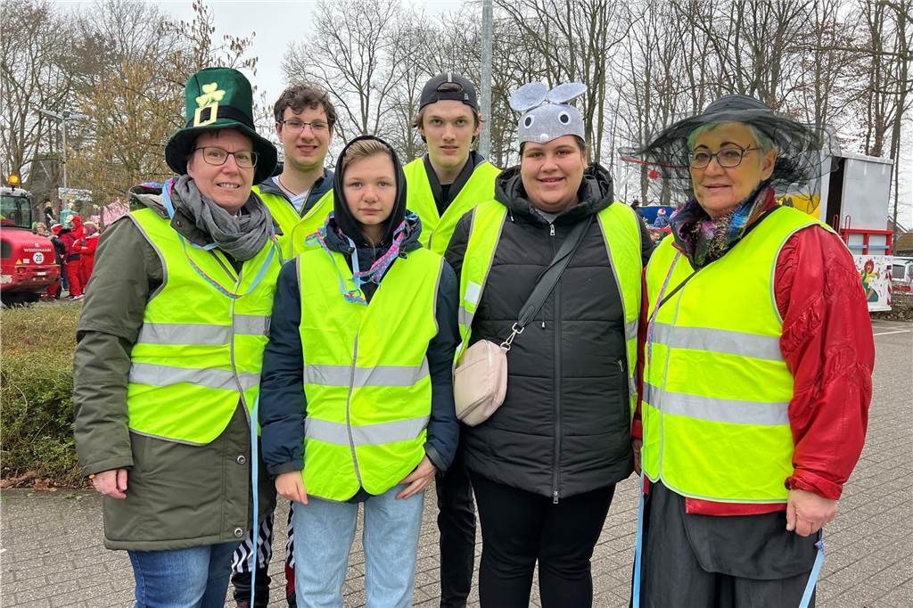 Viele Fotos vom Karnevalsumzug in Nordkirchen 2023: Tausende Narren feiern in der Innenstadt