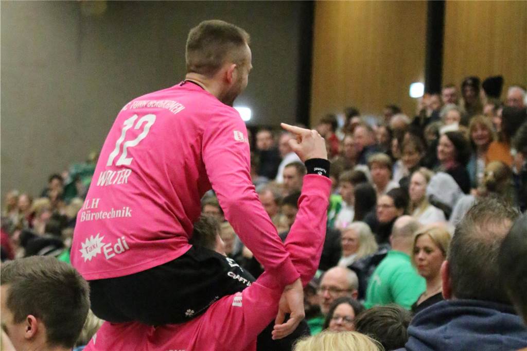 Viele Bilder: HC TuRa Bergkamen feiert Derbysieg in Oberaden