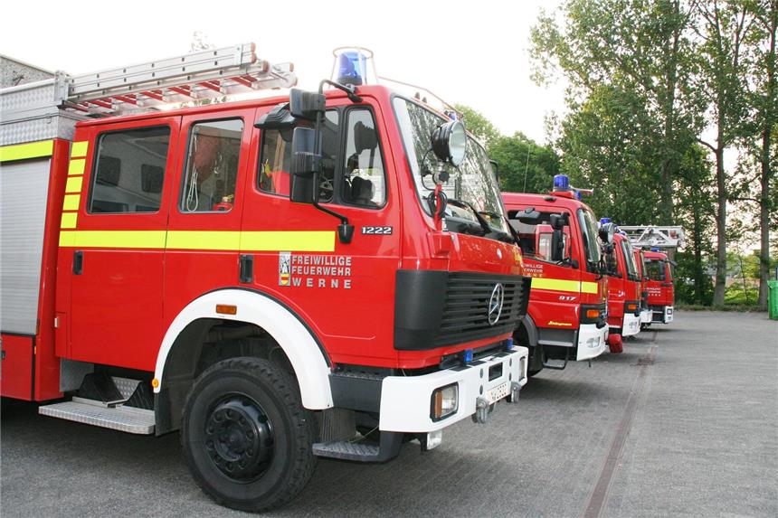 Werner Feuerwehr rückte zu drei Bränden aus Werner Feuerwehr rückte zu drei Bränden aus