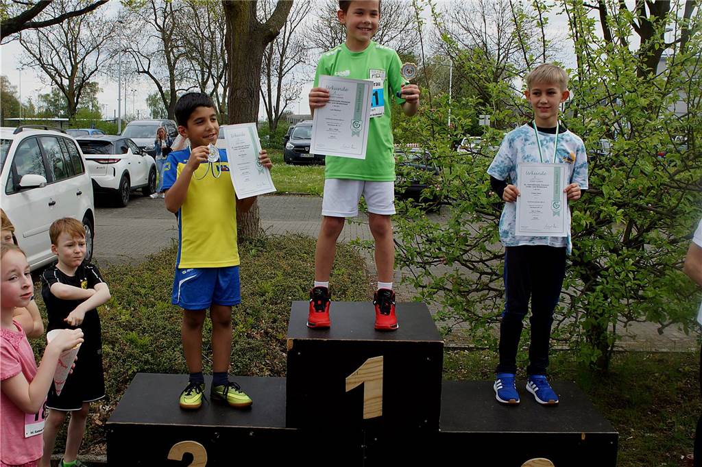 80 Fotos vom Volkslauf des TVG Kaiserau