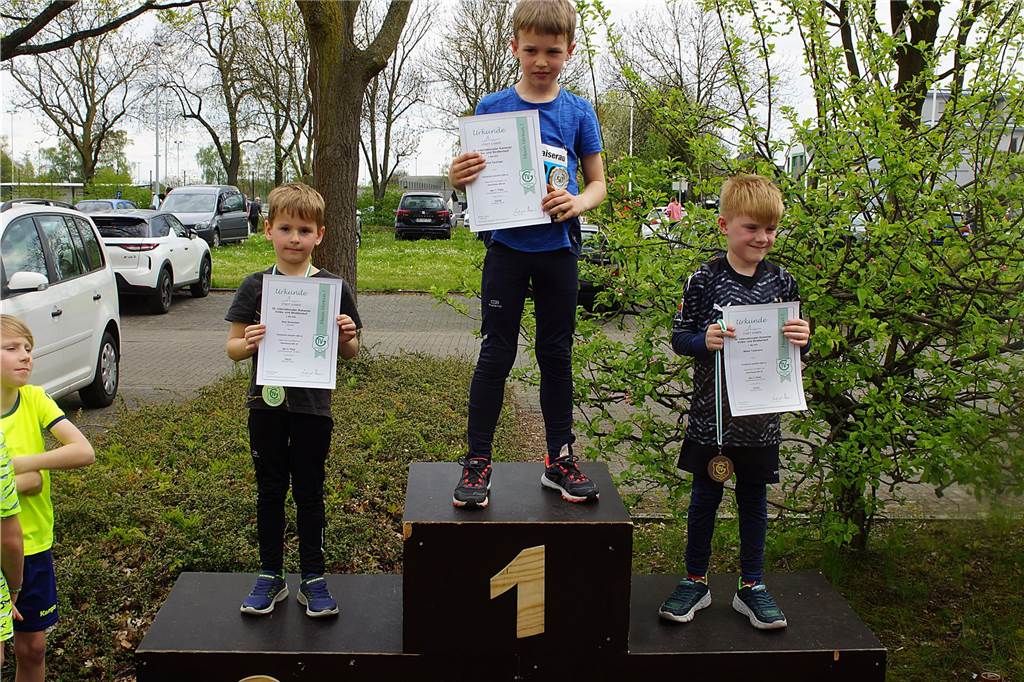 80 Fotos vom Volkslauf des TVG Kaiserau