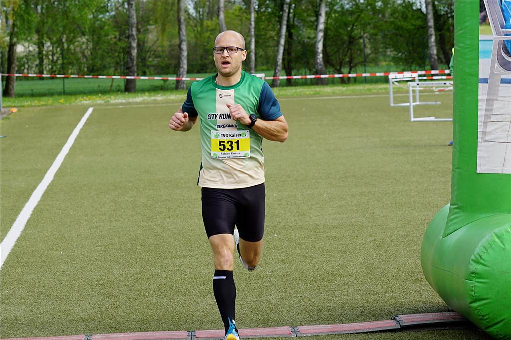 80 Fotos vom Volkslauf des TVG Kaiserau
