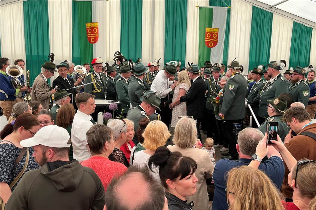 Schützenfest Holsterhausen 53: Die besten Bilder vom Vogelschießen