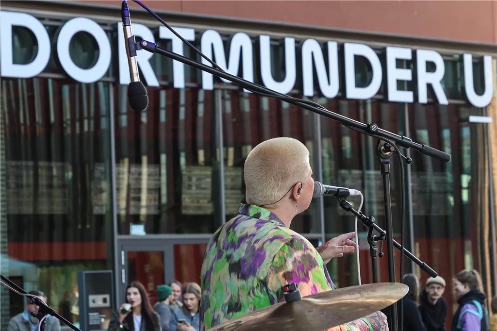 Auftakt für Gratis-Konzerte am Dortmunder Wall: Viele Fotos vom „Sommer am U“