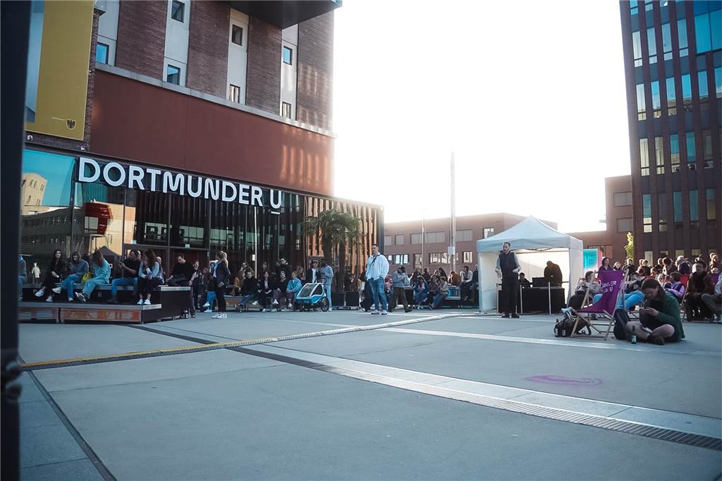 Auftakt für Gratis-Konzerte am Dortmunder Wall: Viele Fotos vom „Sommer am U“