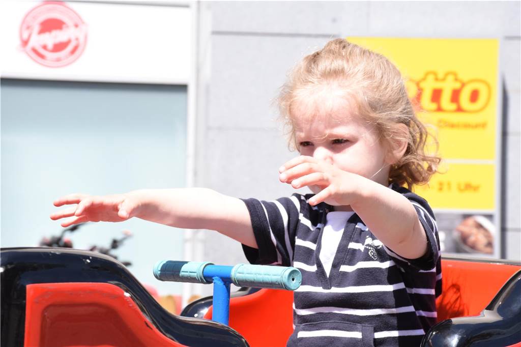 Altstadtfest Dorsten 2023: Fotos von Samstagnachmittag - Versteigerung, Tanz und Kinderspaß
