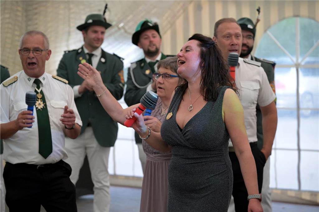 Viele Fotos vom Königsball