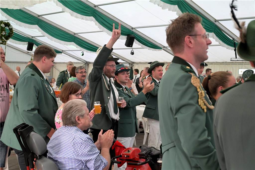 Viele Fotos vom Königsball