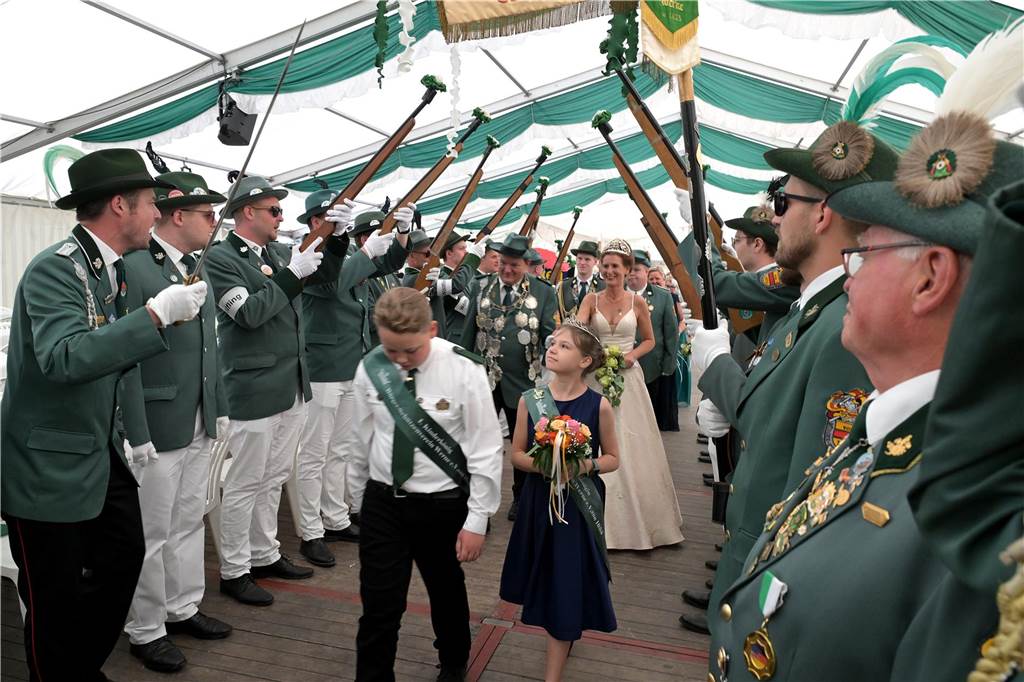Viele Fotos vom Königsball