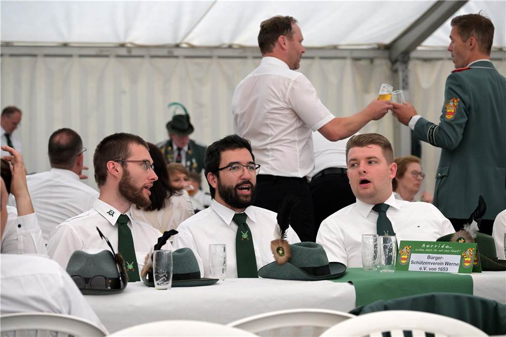 Viele Fotos vom Königsball