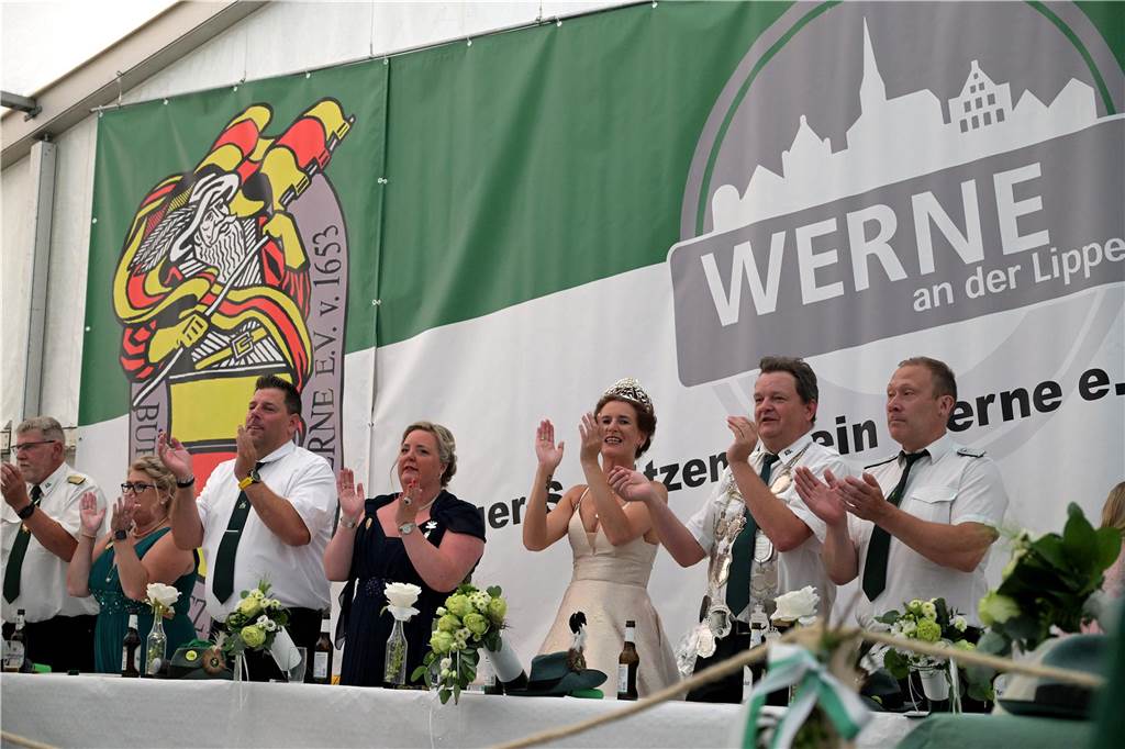Viele Fotos vom Königsball