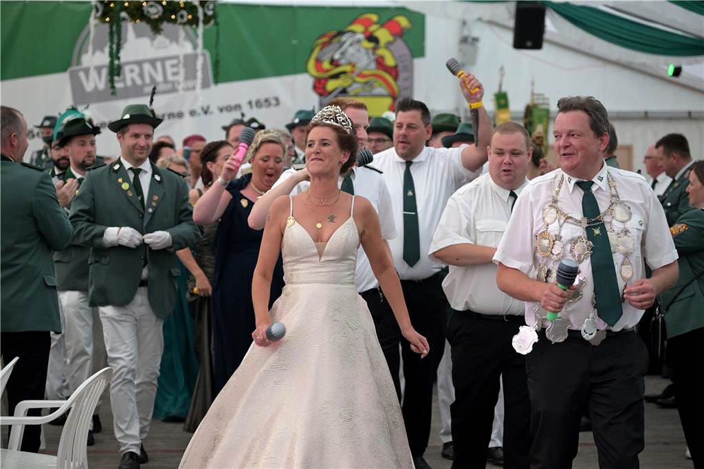 Viele Fotos vom Königsball
