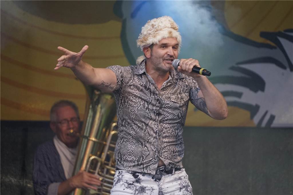Super Stimmung beim ersten Geierabend: Viel los beim Sommer-Open-Air bei Tante Amanda