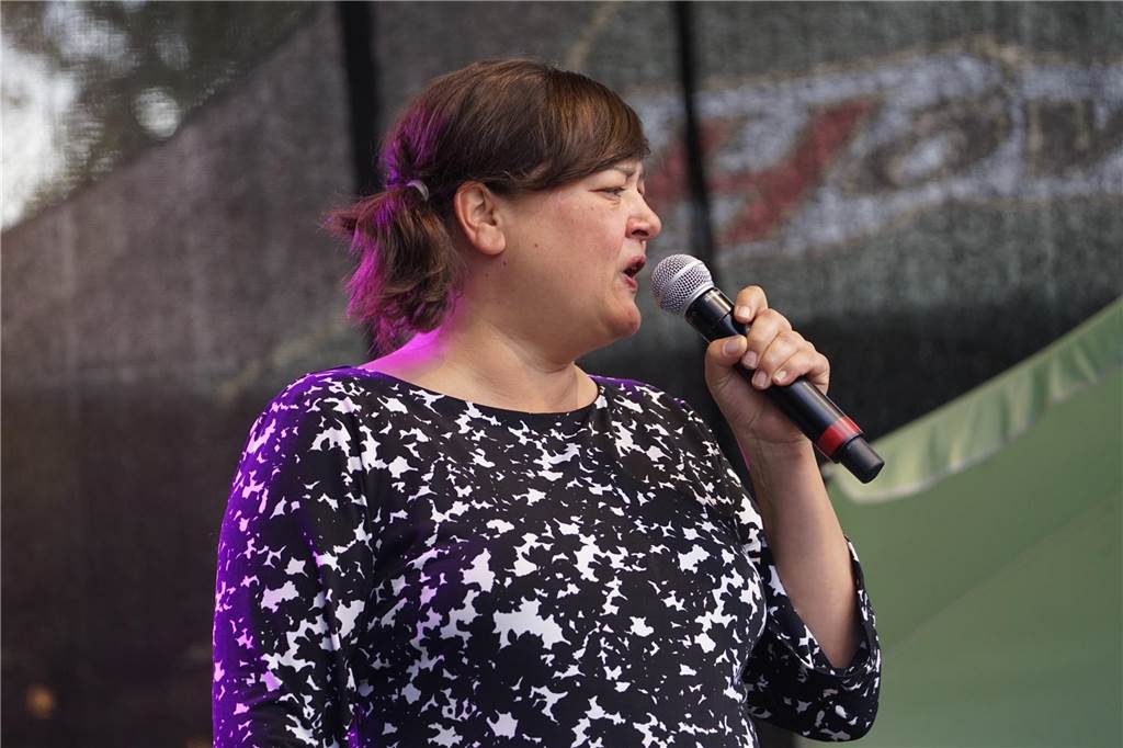 Super Stimmung beim ersten Geierabend: Viel los beim Sommer-Open-Air bei Tante Amanda