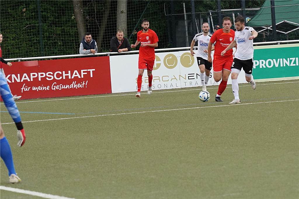 Viele Fotos um Finale des B-Turniers