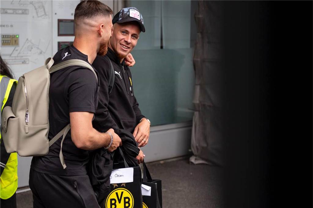 BVB startet mit massiver Verspätung Richtung San Diego: Rückschlag für Morey BVB startet mit massiver Verspätung Richtung San Diego: Rückschlag für Morey