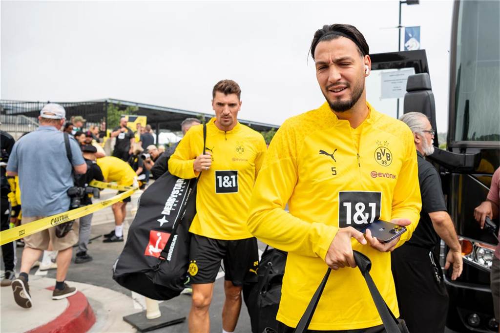 Erstes BVB-Training in San Diego: Bynoe-Gittens meldet sich zurück – Youngster tritt kürzer