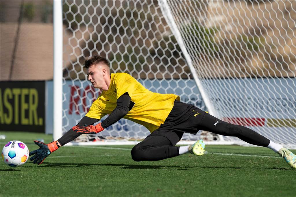 Intensive Einheiten für Schlotterbeck, Can und Co.: Viele BVB-Bilder aus San Diego