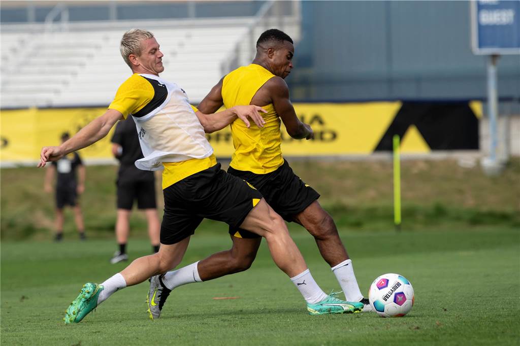 Intensive Einheiten für Schlotterbeck, Can und Co.: Viele BVB-Bilder aus San Diego