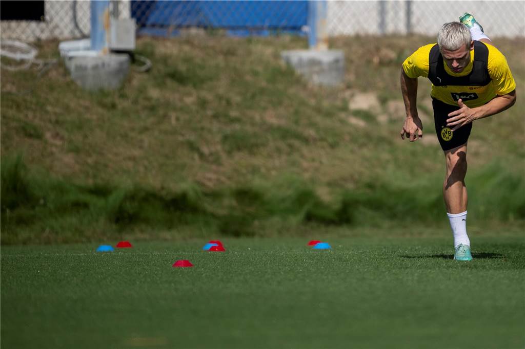 Intensive Einheiten für Schlotterbeck, Can und Co.: Viele BVB-Bilder aus San Diego