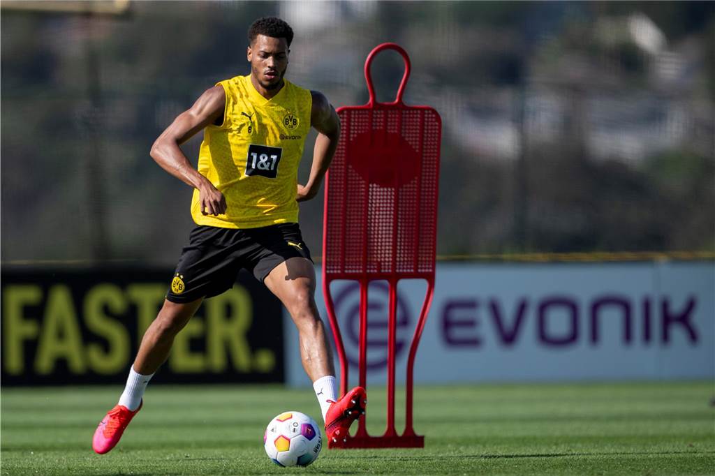 Intensive Einheiten für Schlotterbeck, Can und Co.: Viele BVB-Bilder aus San Diego