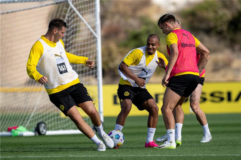 Intensive Einheiten für Schlotterbeck, Can und Co.: Viele BVB-Bilder aus San Diego