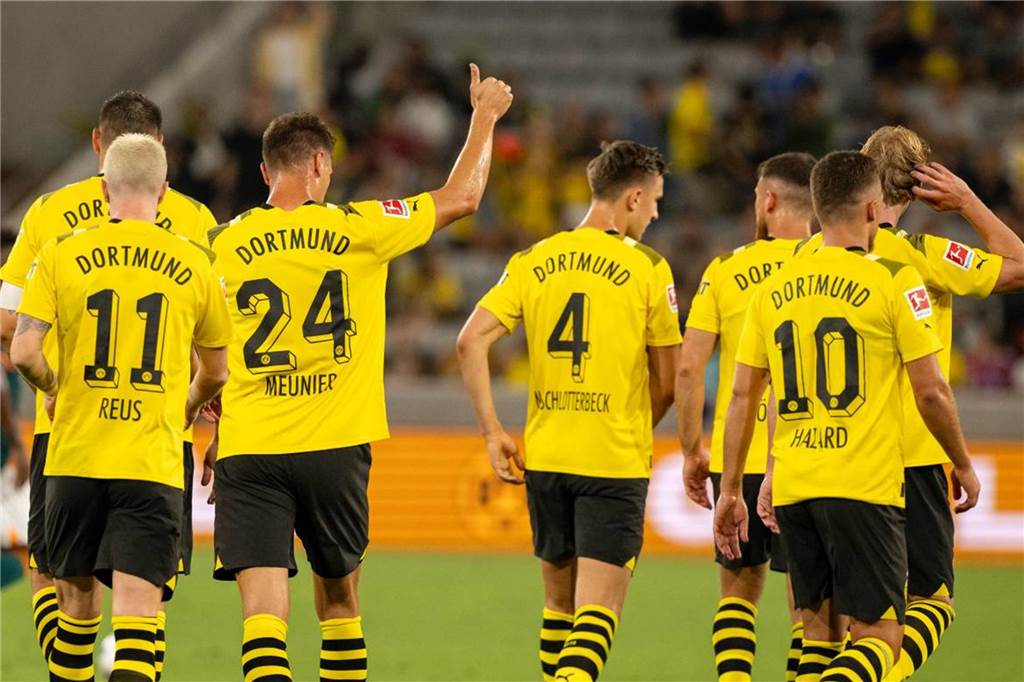 BVB müht sich gegen Wundertüte San Diego: Sorgen um Duranville und Schlotterbeck