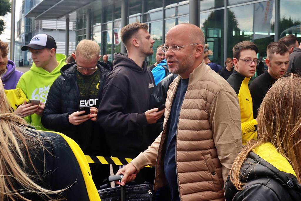 Exklusive BVB-Bilder – Reus, Haller und Co. zurück in Deutschland: Zwei Spieler reisen direkt weiter