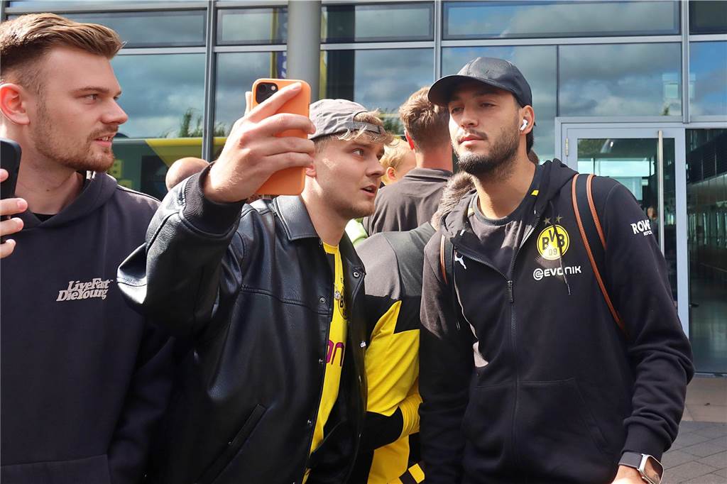 Exklusive BVB-Bilder – Reus, Haller und Co. zurück in Deutschland: Zwei Spieler reisen direkt weiter