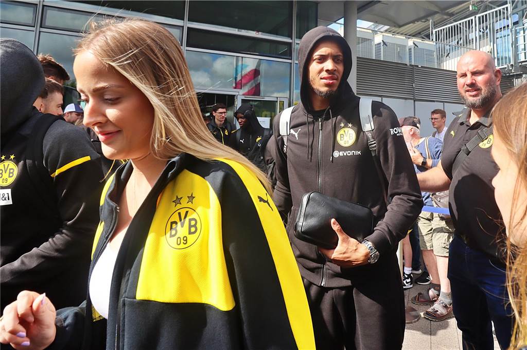 Exklusive BVB-Bilder – Reus, Haller und Co. zurück in Deutschland: Zwei Spieler reisen direkt weiter