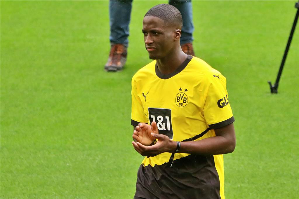 Sabitzer will „Titel gewinnen“ – Rückschlag für Adeyemi : Viele Bilder der BVB-Saisoneröffnung