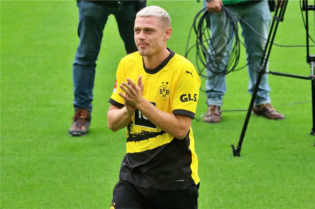 Sabitzer will „Titel gewinnen“ – Rückschlag für Adeyemi : Viele Bilder der BVB-Saisoneröffnung
