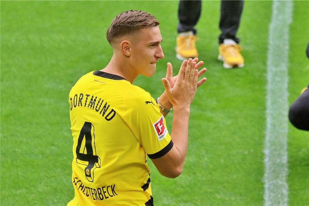 Sabitzer will „Titel gewinnen“ – Rückschlag für Adeyemi : Viele Bilder der BVB-Saisoneröffnung