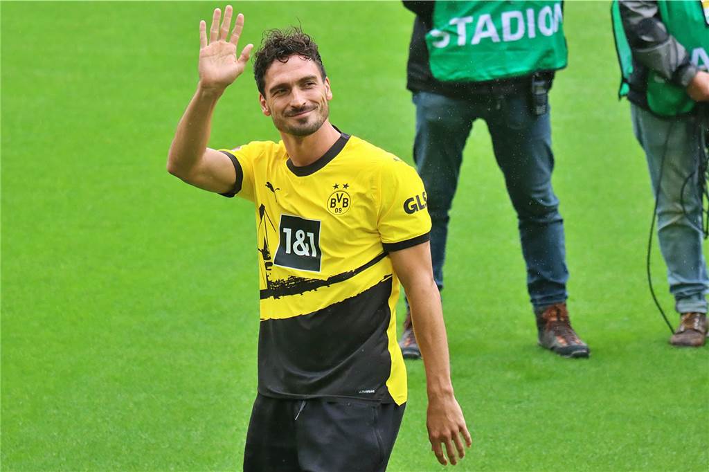 Sabitzer will „Titel gewinnen“ – Rückschlag für Adeyemi : Viele Bilder der BVB-Saisoneröffnung