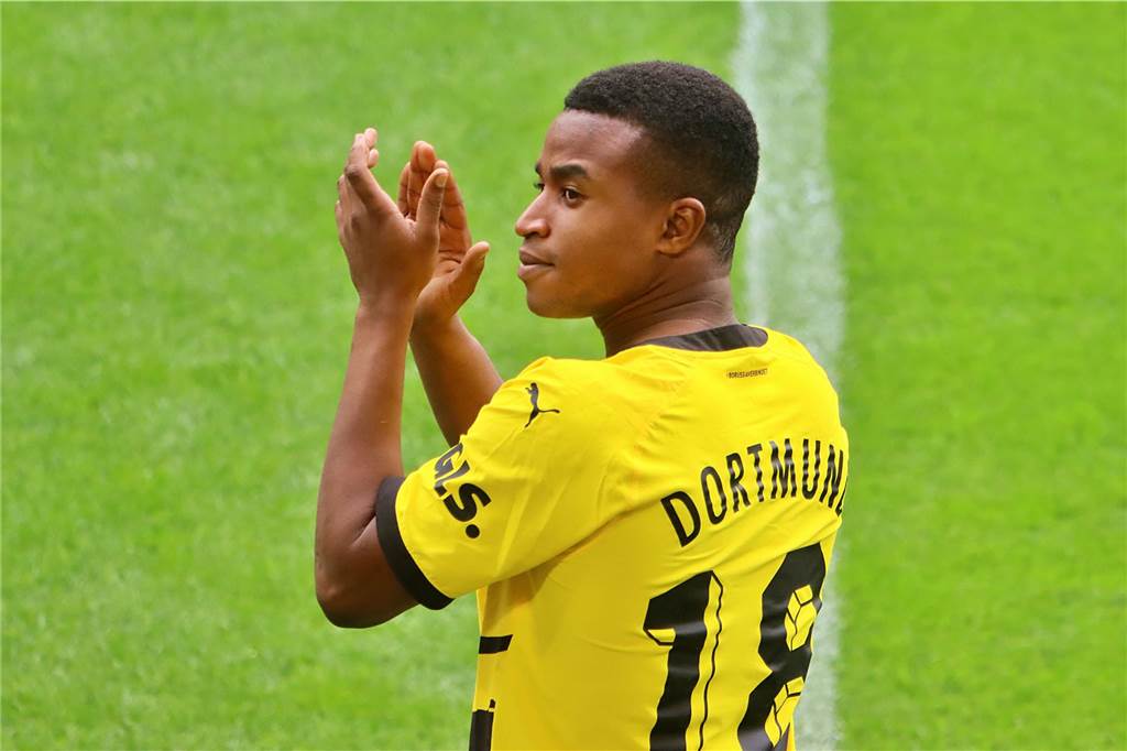 Sabitzer will „Titel gewinnen“ – Rückschlag für Adeyemi : Viele Bilder der BVB-Saisoneröffnung