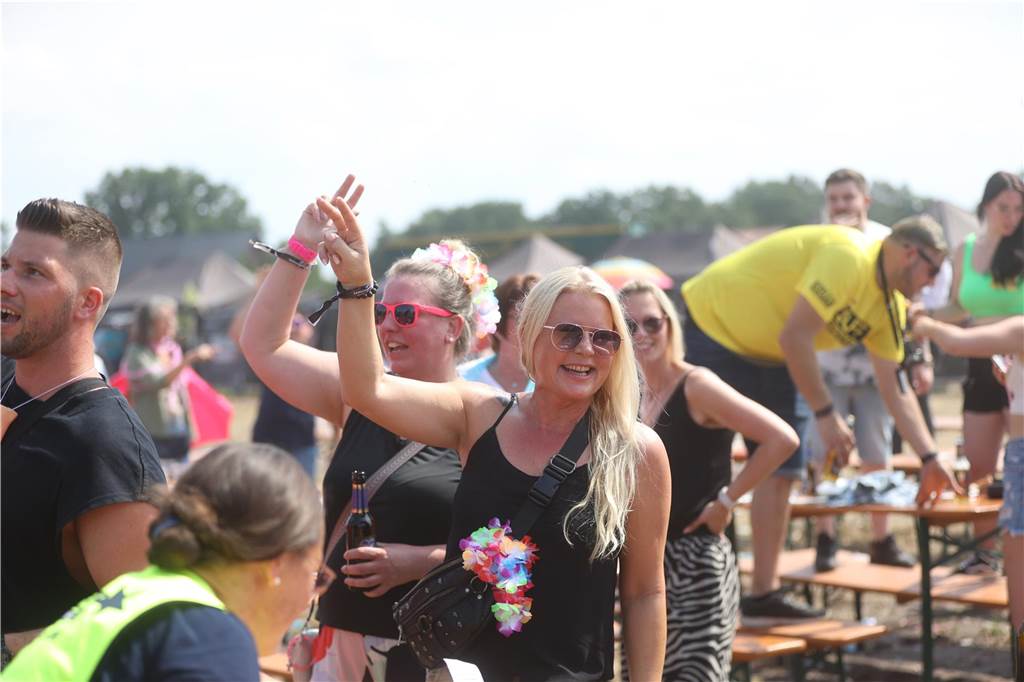 Bier und Weißwurst zum Festivalabschluss: Dritter Tag beim Project Germany in Capelle