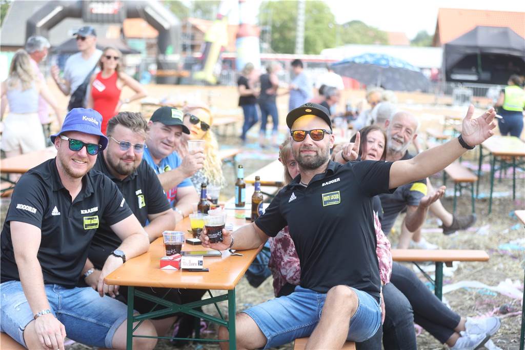 Bier und Weißwurst zum Festivalabschluss: Dritter Tag beim Project Germany in Capelle