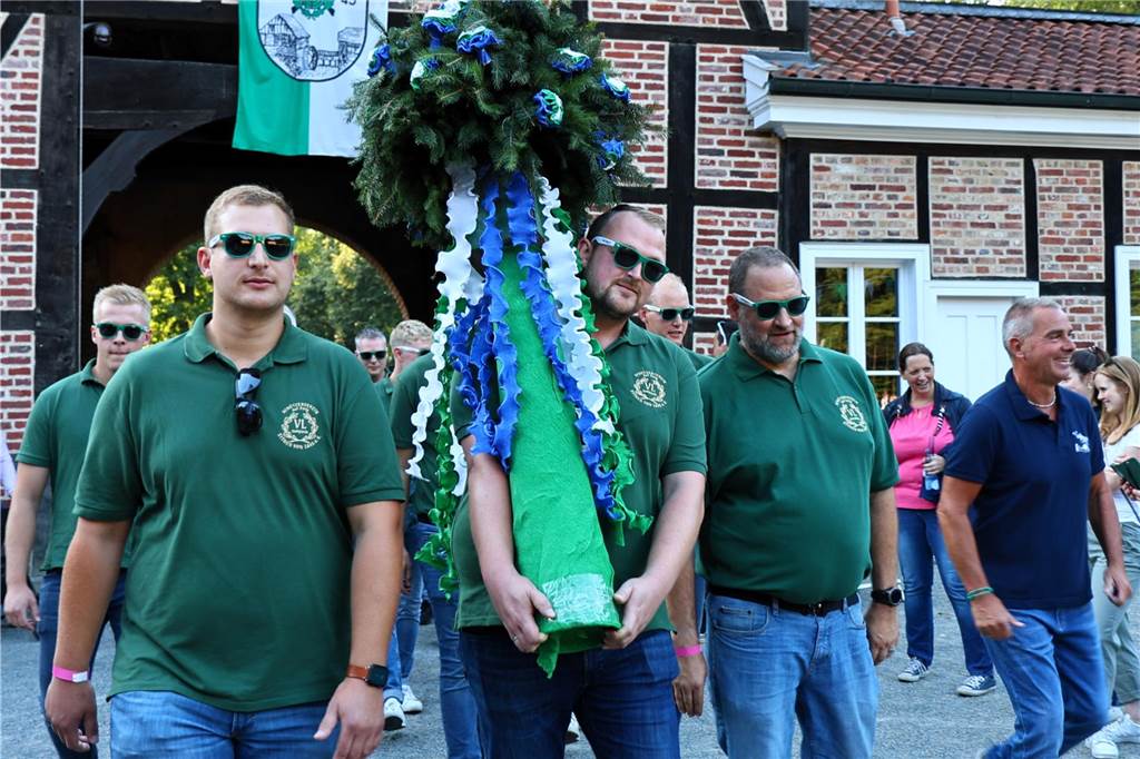 Schützenfest Sythen 2023: Viele Fotos vom Festauftakt am Schloss Sythen