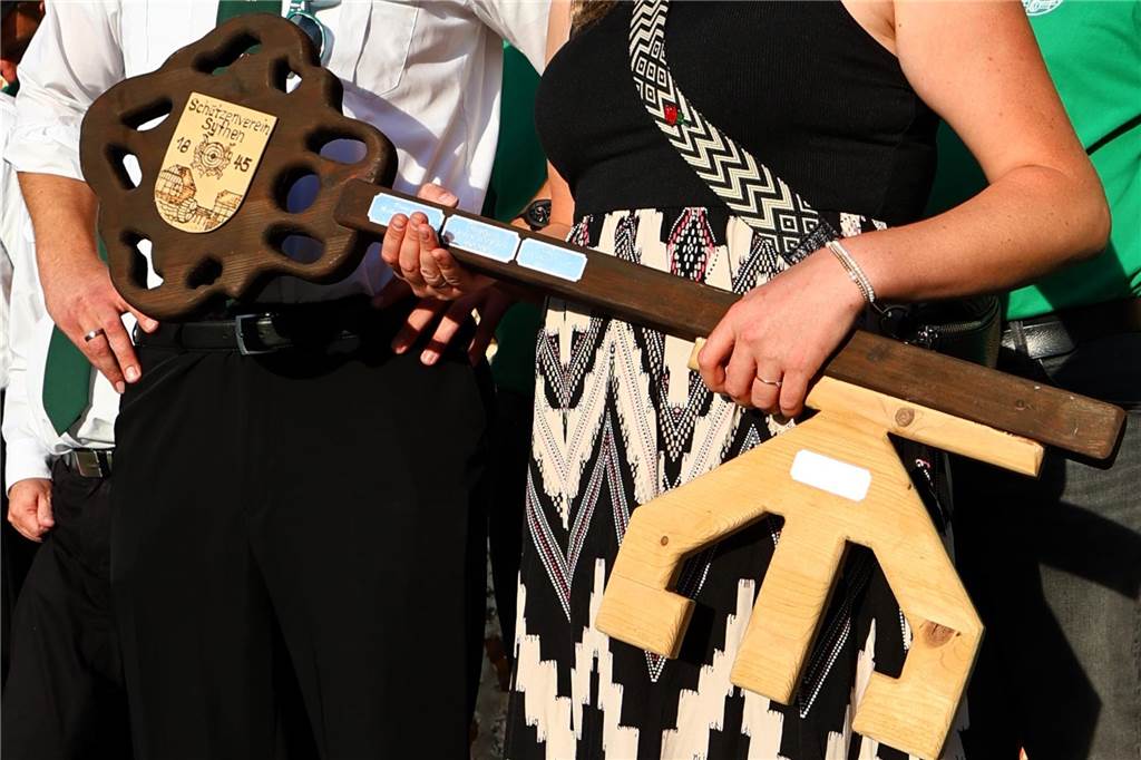 Schützenfest Sythen 2023: Viele Fotos vom Festauftakt am Schloss Sythen
