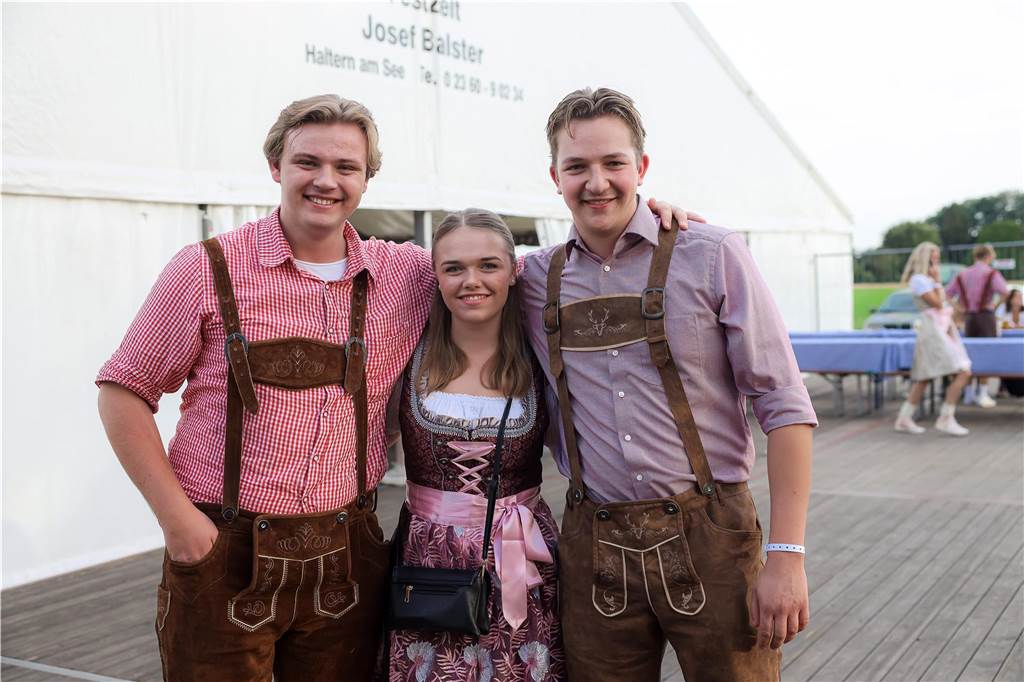 Mordsgaudi auf den Kirchhellener-Wiesn: Die schönsten Fotos vom Oktoberfest